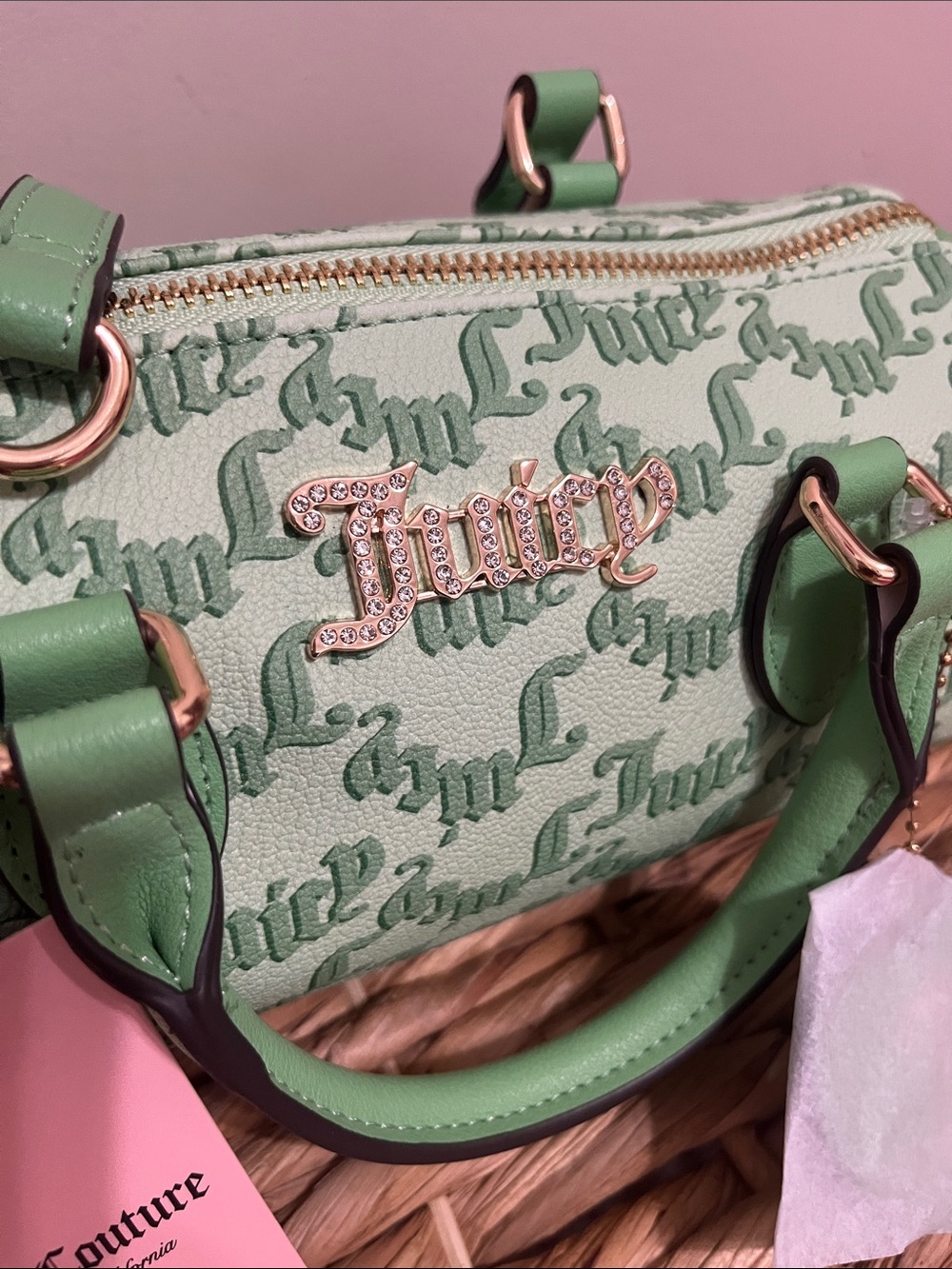 🔴 Juicy Couture Mint Green Logo Barrel Satchel with Heart Charm! HTF! Rare! 🔥 - Picture 12 of 14